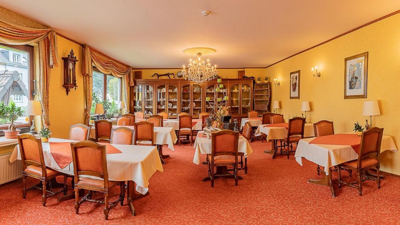 Hostellerie Val Fleuri Mersch Екстер'єр фото