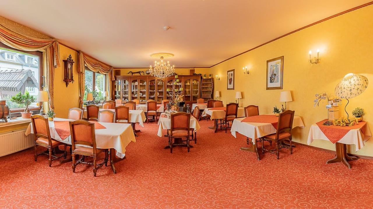 Hostellerie Val Fleuri Mersch Екстер'єр фото