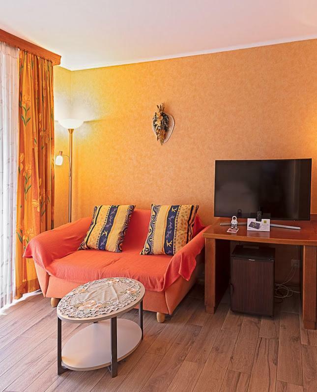 Hostellerie Val Fleuri Mersch Екстер'єр фото